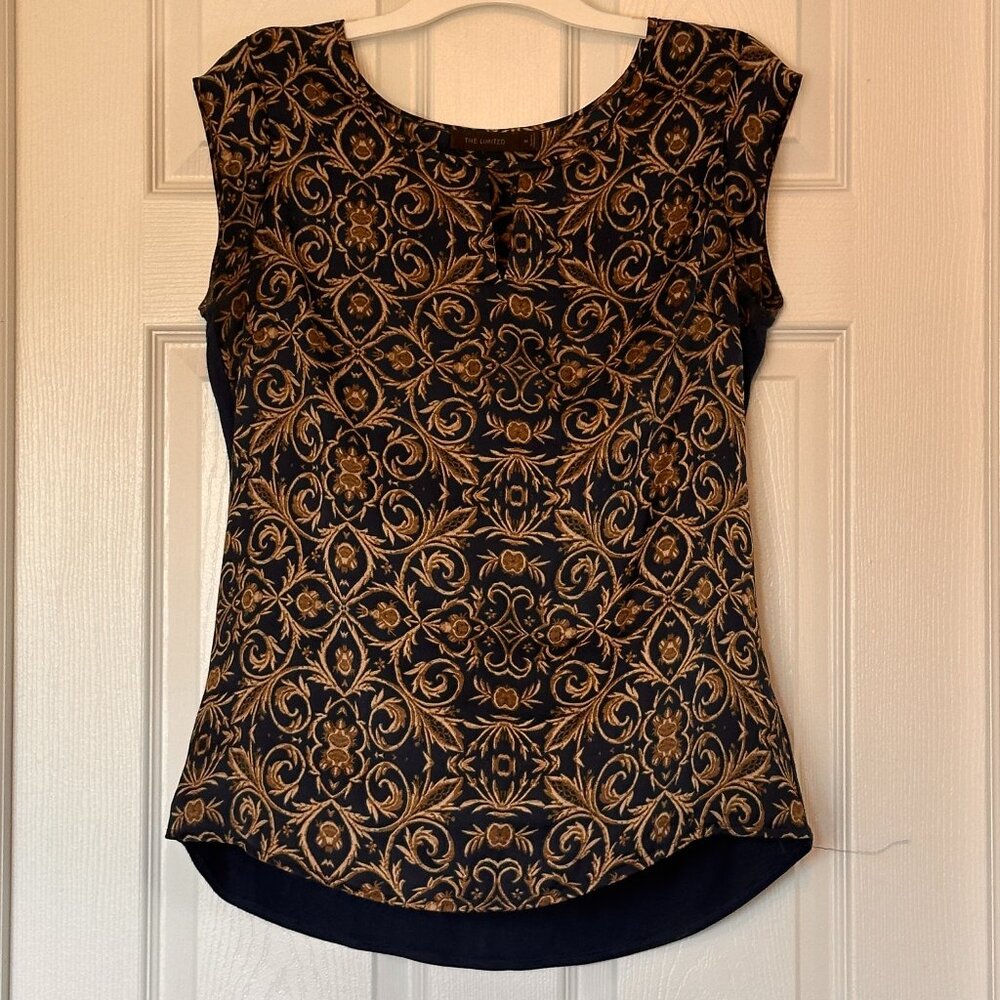 Limited Sleeveless Blouse – Size M, Blue & Golden Design